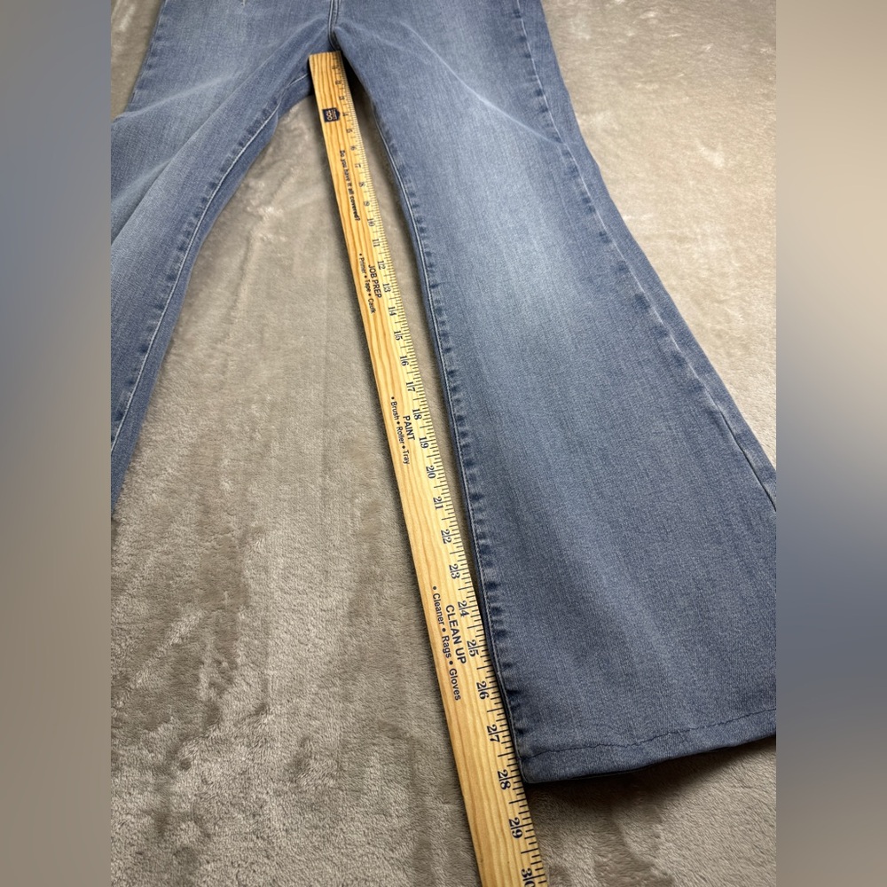 Free People WE THE FREE Jayde Flare Jeans Size 32 Light‎ Wash High Rise Stretch - Picture 13 of 16
